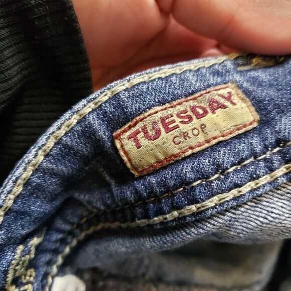 Silver Jeans Tuesday Crop - Women's Blue Jean Cropped Jeans / Shorts / Capri - Picture 9 of 13